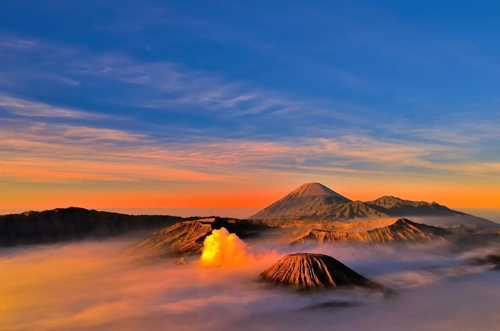 Ijen Suites Resort & Convention Malang Exterior photo
