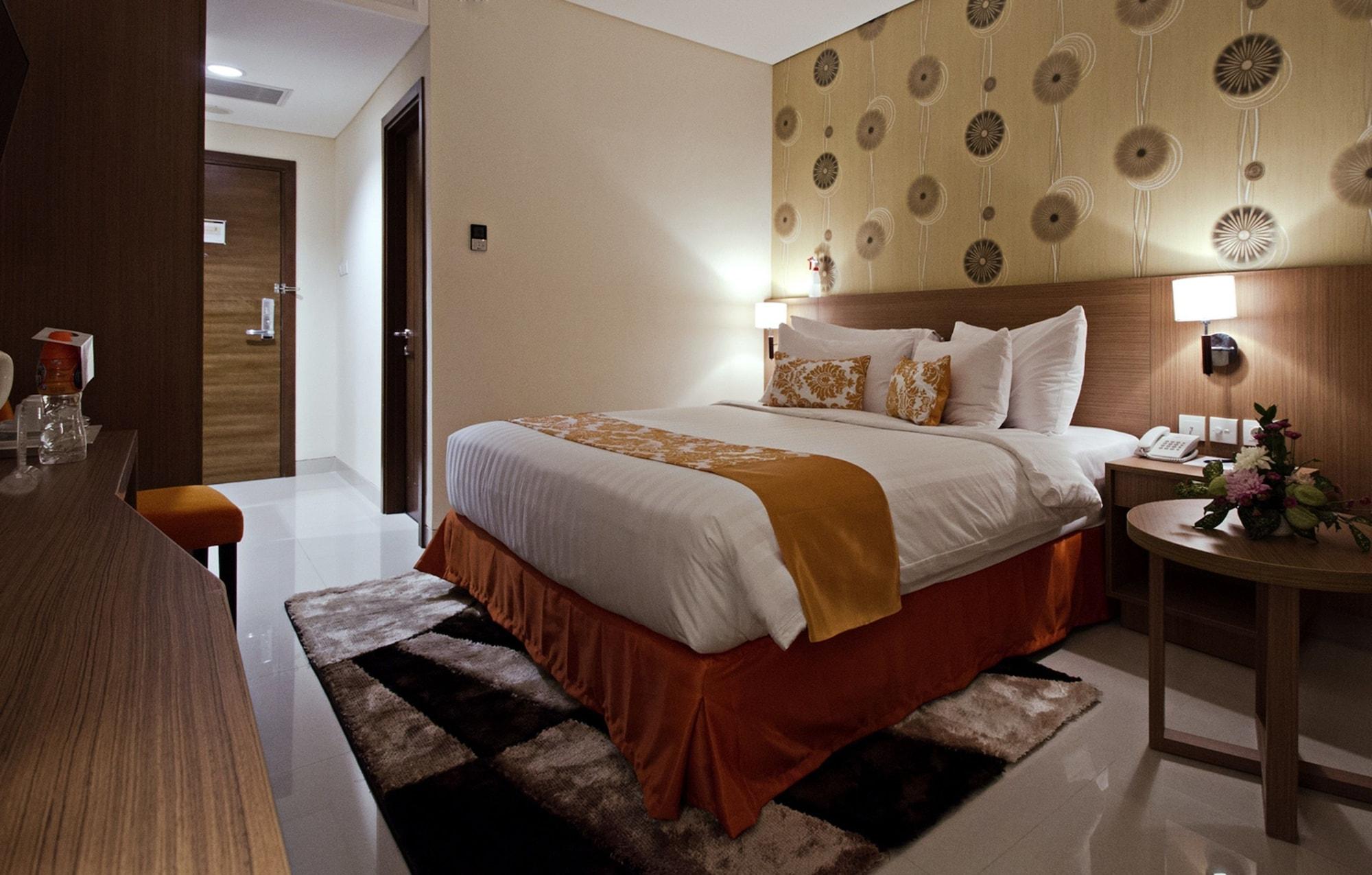 Ijen Suites Resort & Convention Malang Exterior photo