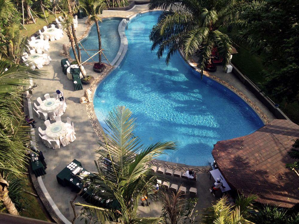 Ijen Suites Resort & Convention Malang Exterior photo
